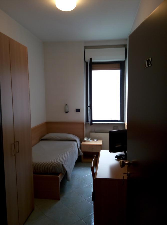 Hotel Cristallo Novara Exterior photo